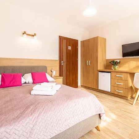 ゲストハウス Rena 3*