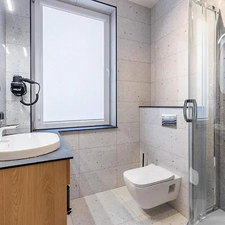 Rena ゲストハウス 3*